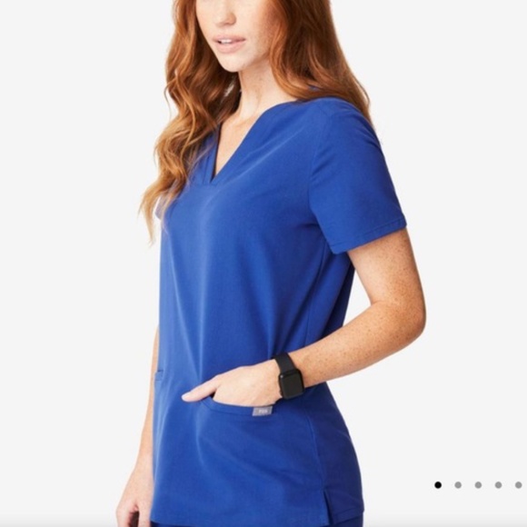 XS Figs Winning Blue Casma Three-Pocket Scrub Top - Picture 1 of 3